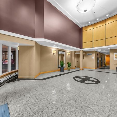 1-Br Condo In Downtown Coal Harbour With Parking And City Views 溫哥華 外观 照片