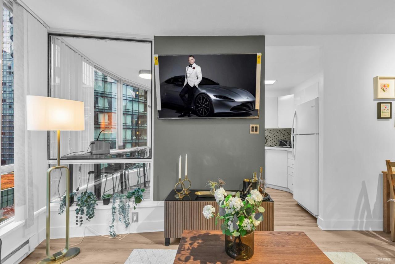 1-Br Condo In Downtown Coal Harbour With Parking And City Views 溫哥華 外观 照片