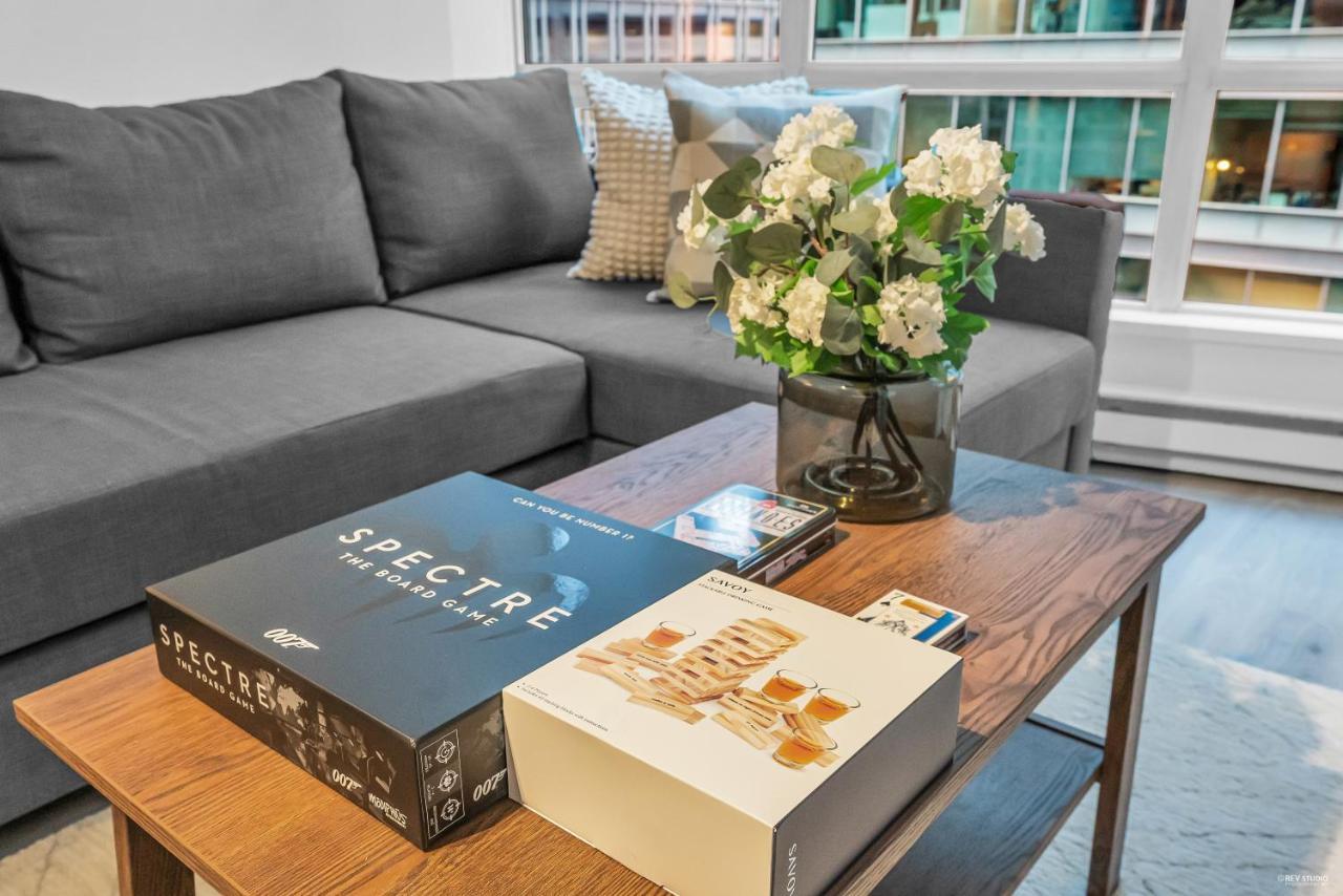 1-Br Condo In Downtown Coal Harbour With Parking And City Views 溫哥華 外观 照片
