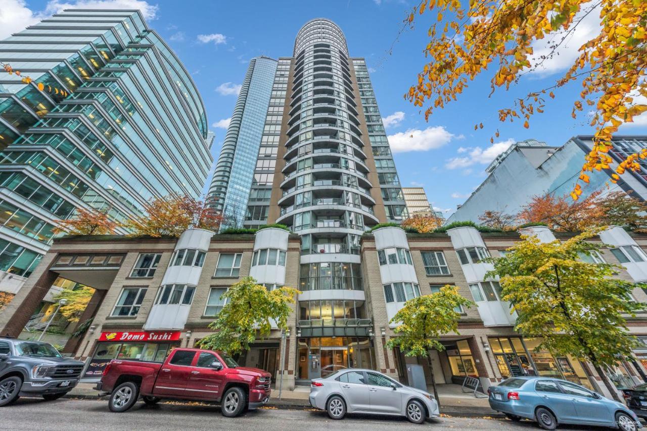 1-Br Condo In Downtown Coal Harbour With Parking And City Views 溫哥華 外观 照片